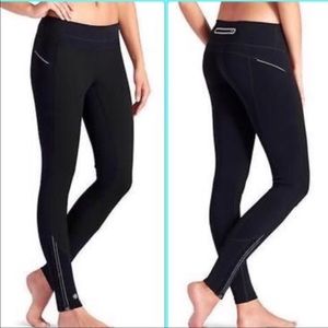 Athleta Wind Warrior 2 fleece lined leggings small